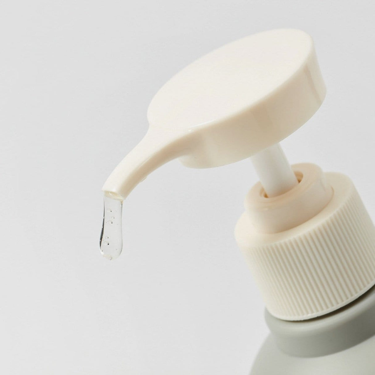 La'dor Anti-Dandruff Shampoo - 530 ml